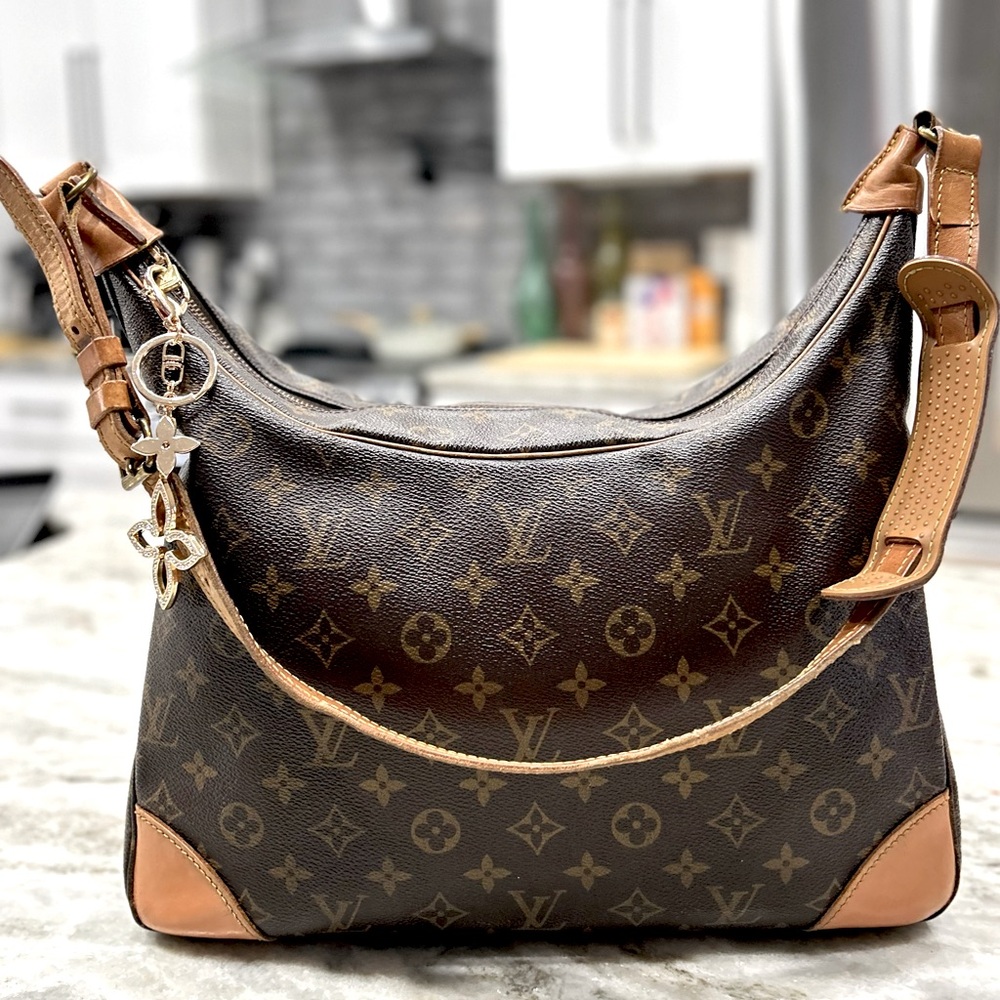 Louis Vuitton Authentic Brown Toile Canvas Monogram Boulogne 35 Bag